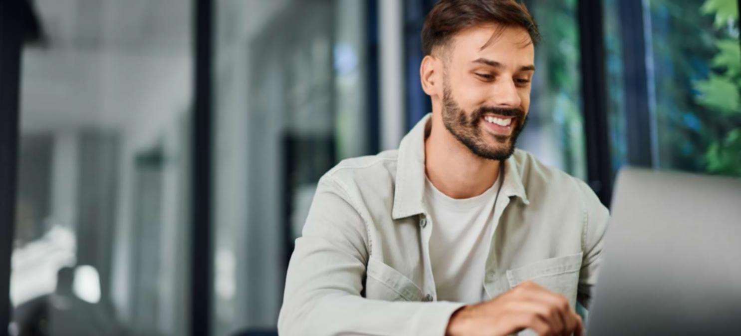 Trabajo colaborativo en análisis de estrategia SEO